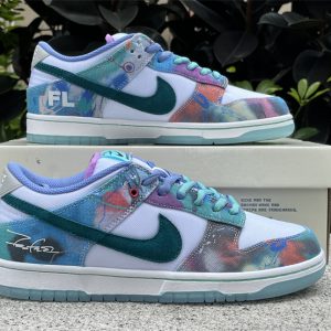 Futura Laboratories x Nike SB Dunk Low