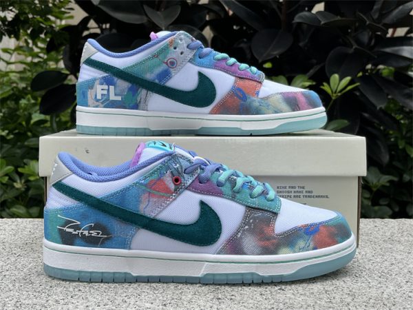 Futura Laboratories x Nike SB Dunk Low