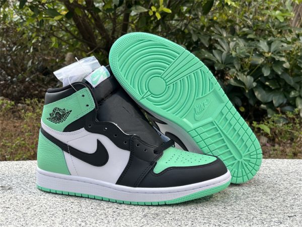 Air Jordan 1 High OG - Image 3