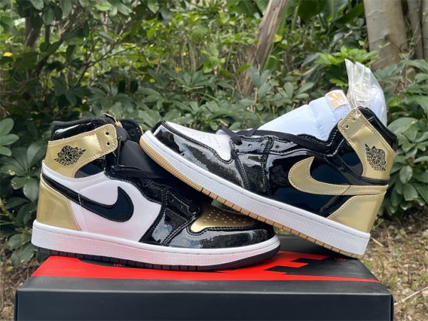 Air Jordan 1 Retro High Gold Top 3 - Image 4