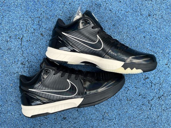 UNDEFEATED x Nike Kobe 4 Protro - Image 5