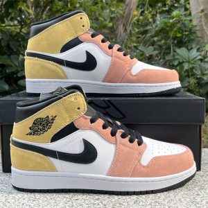 Air Jordan 1 Mid "Flight Club”