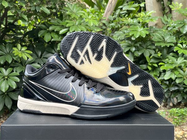 UNDEFEATED x Nike Kobe 4 Protro - Image 4