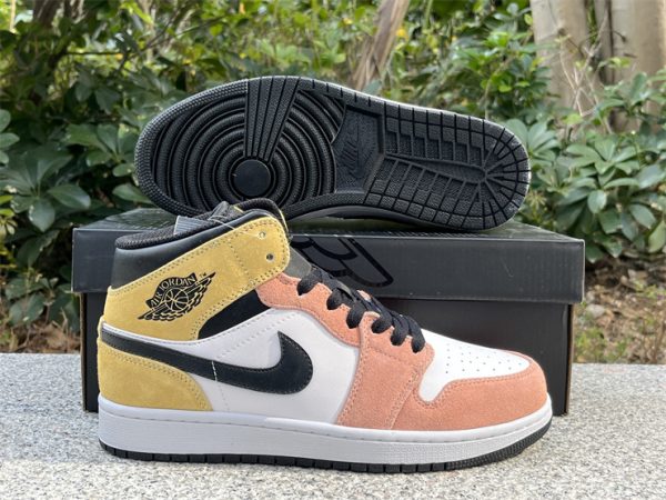 Air Jordan 1 Mid "Flight Club” - Image 3
