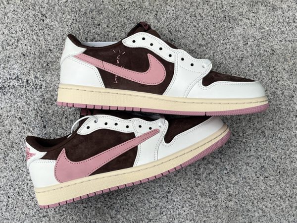 Travis Scott x Air Jordan 1 Low OG - Image 6