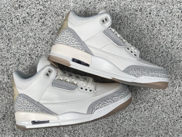 Air Jordan 3 - Image 2
