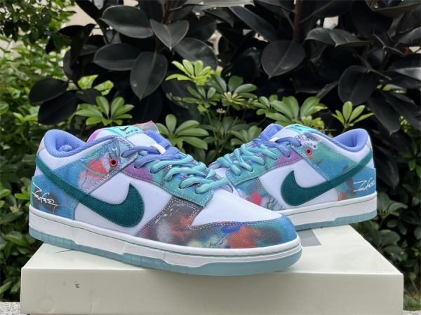 Futura Laboratories x Nike SB Dunk Low - Image 6