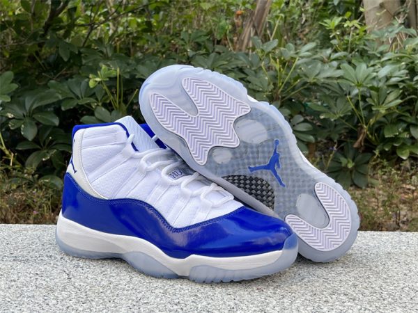 Air Jordan 11 - Image 3
