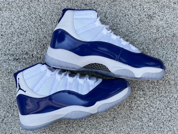 Air Jordan 11 - Image 2