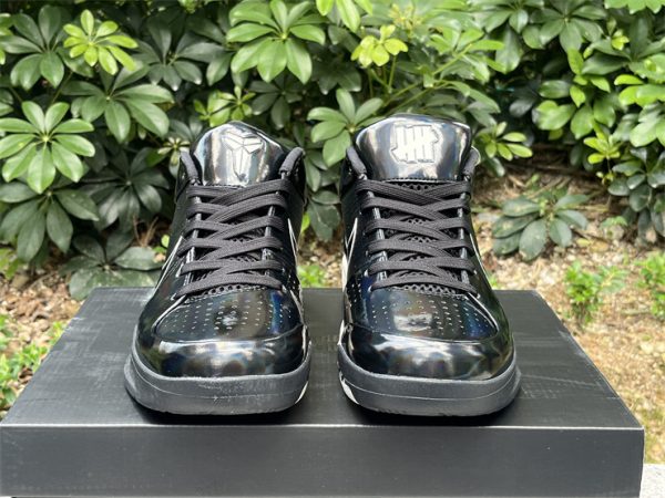 UNDEFEATED x Nike Kobe 4 Protro - Image 6