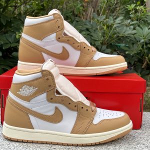 Air Jordan 1 High OG WMNS “Praline”