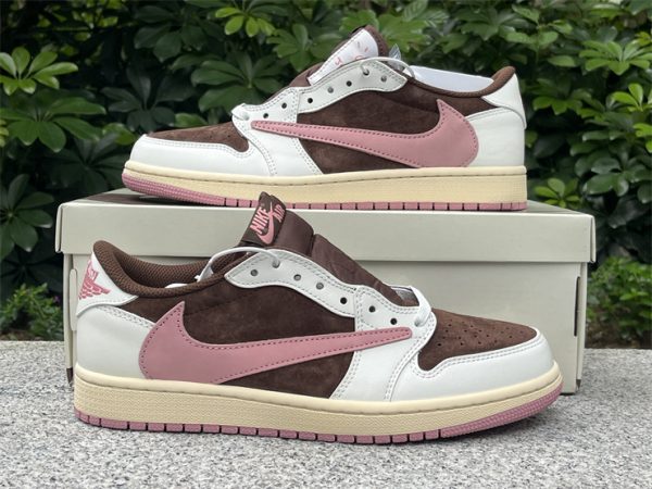 Travis Scott x Air Jordan 1 Low OG