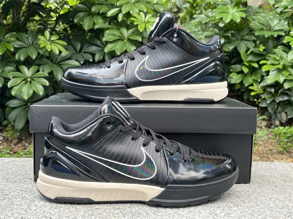 UNDEFEATED x Nike Kobe 4 Protro