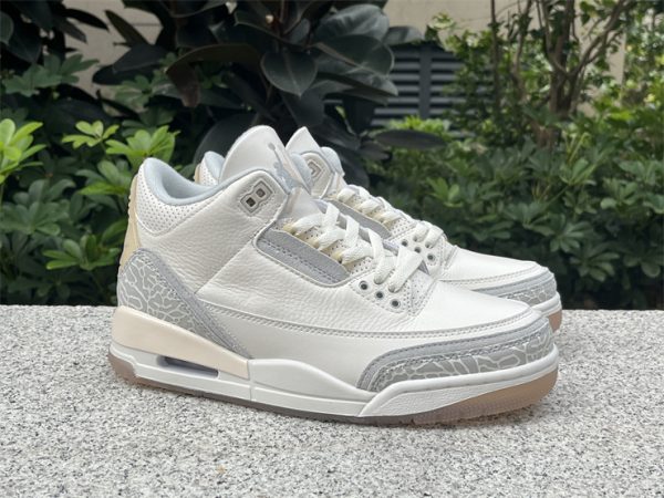 Air Jordan 3 - Image 4