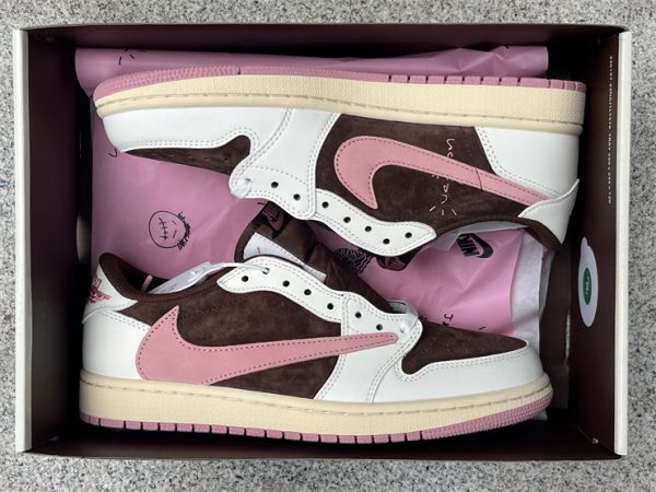 Travis Scott x Air Jordan 1 Low OG - Image 3